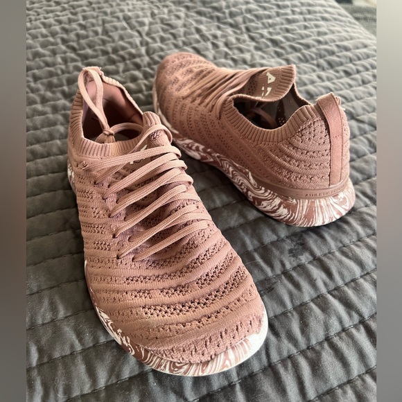 APL running lifestyle shoes - Picture 2 of 7